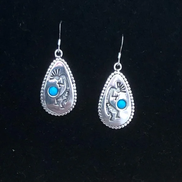 $62Navajo Running Bear Native American Estate EarringsSterling SilverRB 92
